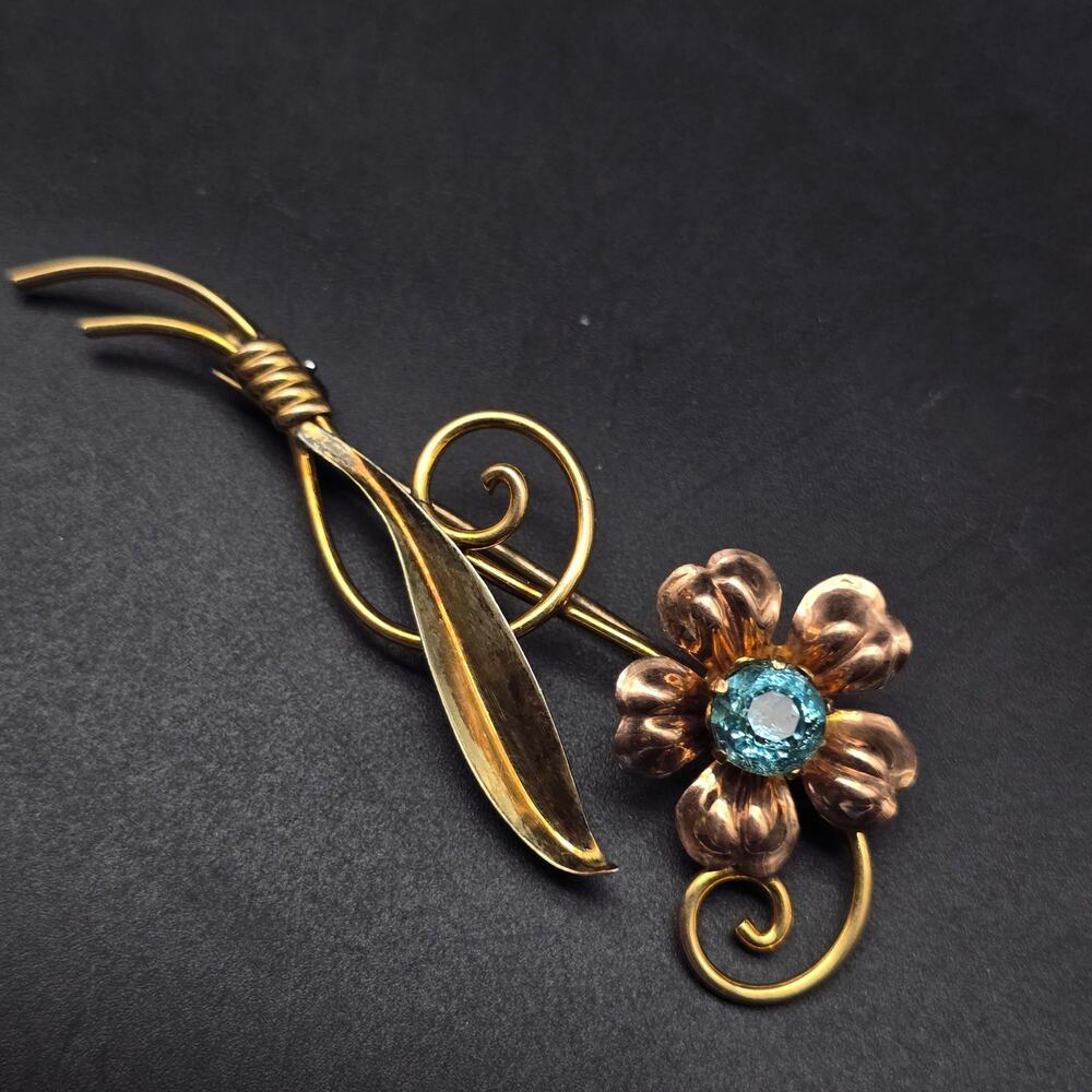Van Dell 12K Gold Filled Flower Brooch Blue Rhinestone 31